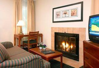 By Marriott Atlanta Cumberland/galleria Smyrna