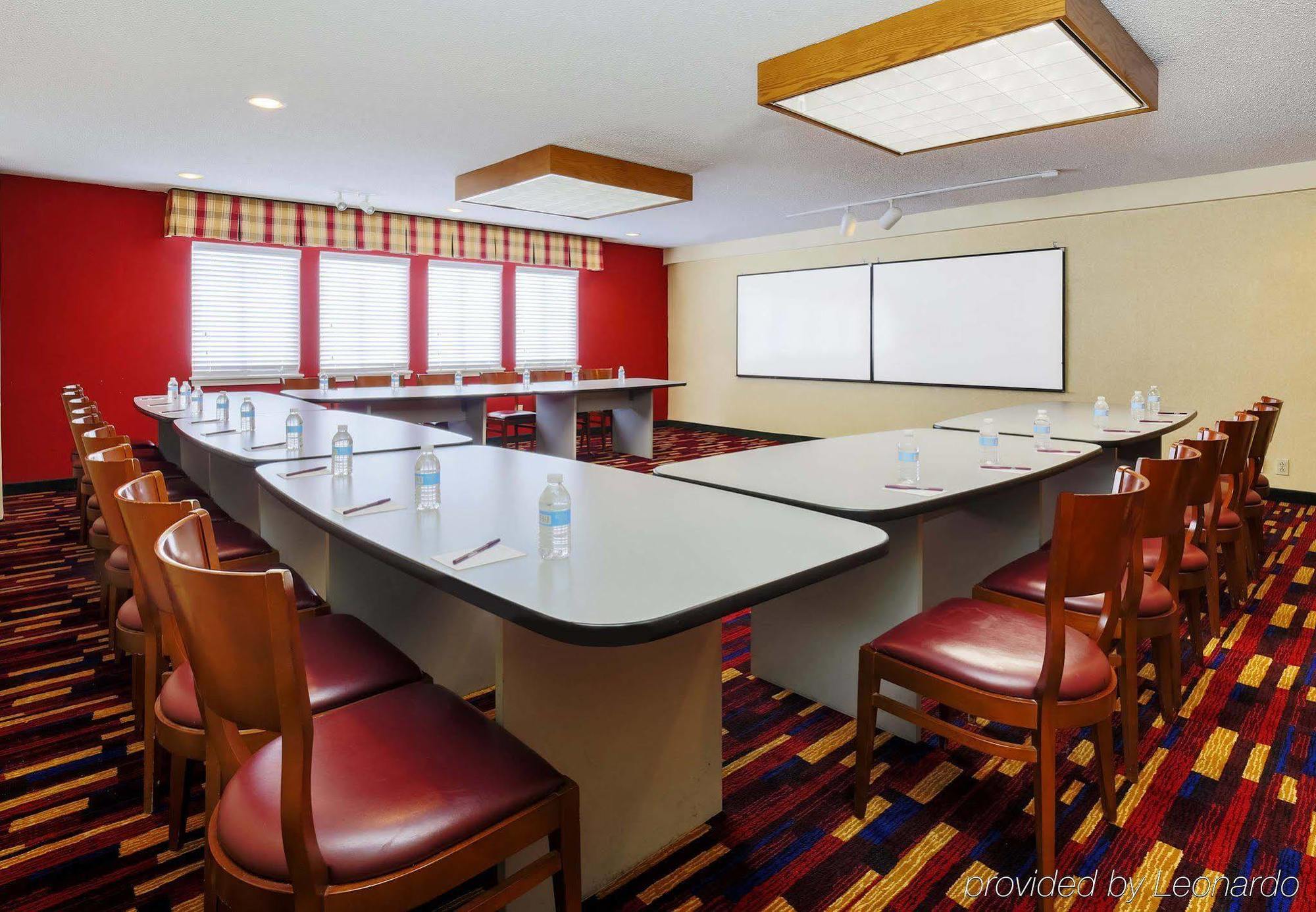 By Marriott Atlanta Cumberland/galleria Hotel