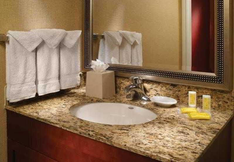 By Marriott Atlanta Cumberland/galleria Smyrna