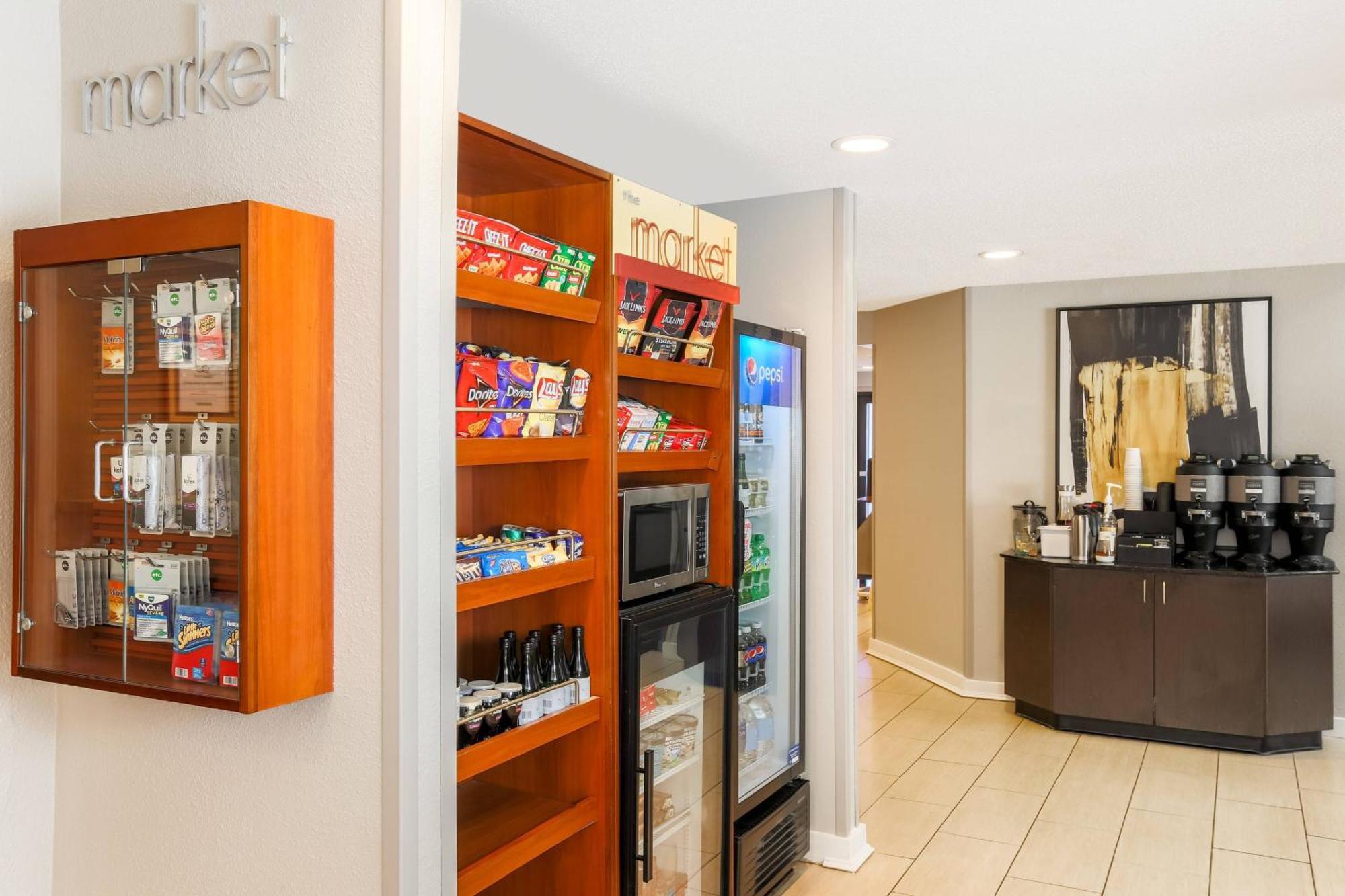 By Marriott Atlanta Cumberland/galleria Smyrna