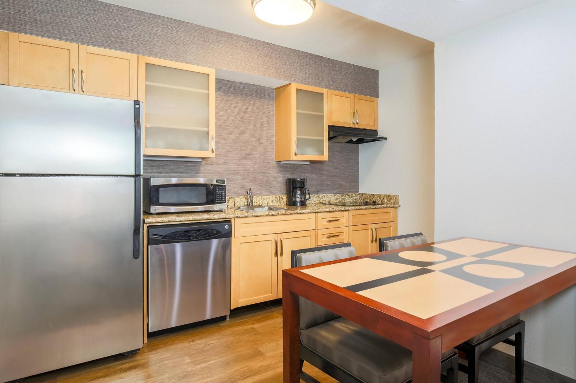 By Marriott Atlanta Cumberland/galleria Hotel Smyrna