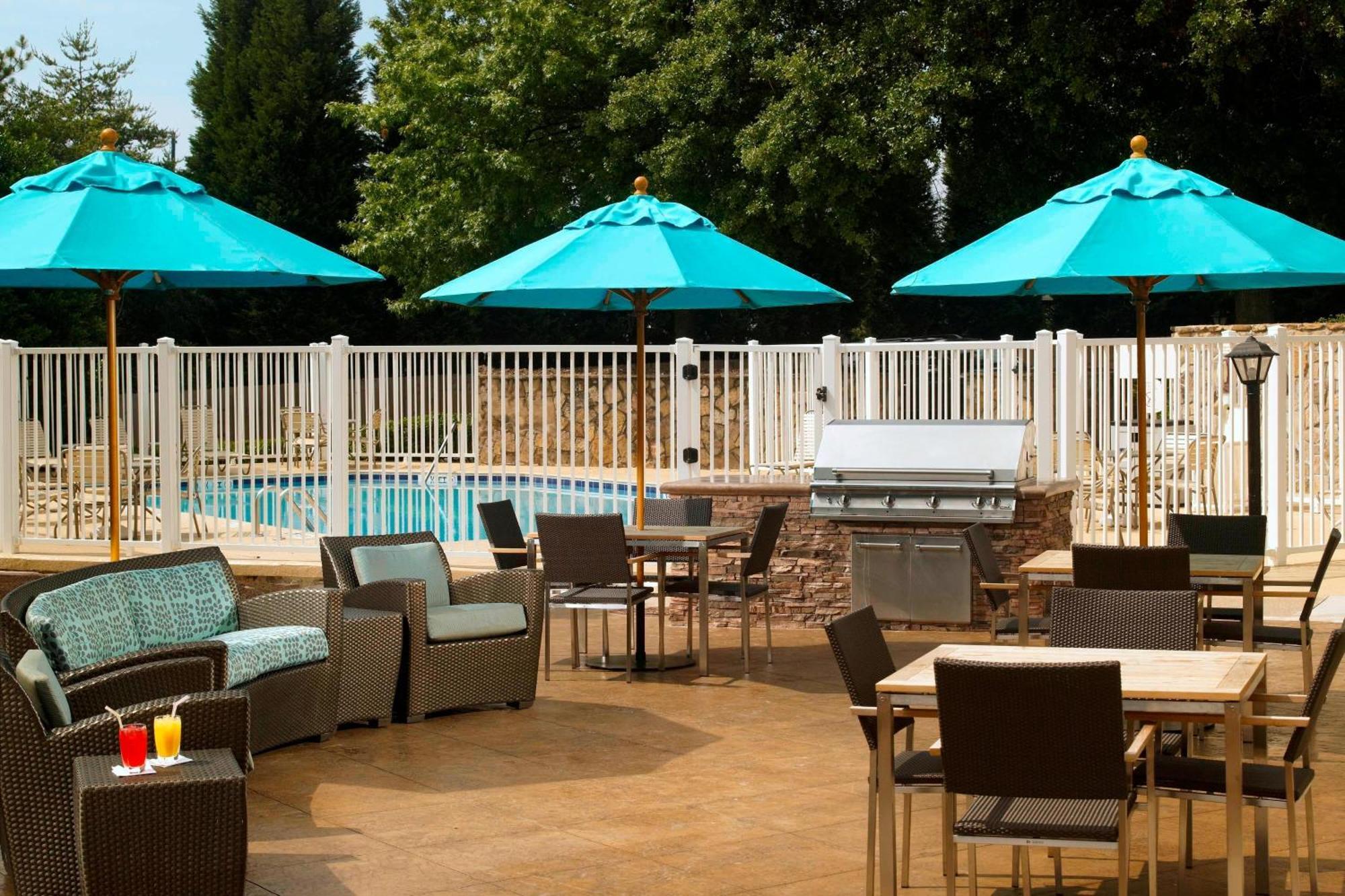 By Marriott Atlanta Cumberland/galleria Smyrna